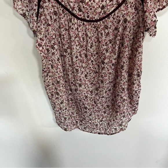 Torrid Crinkle Chiffon Flutter Sleeve Top - Picture 7 of 14